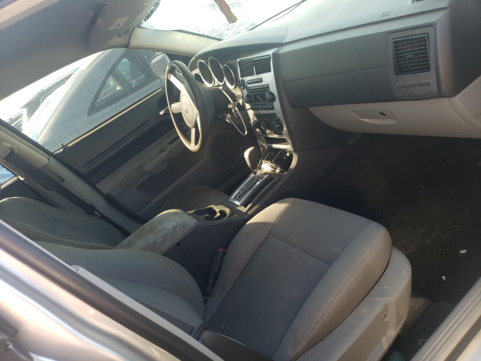 Photo 5 from auction – 2007 DODGE MAGNUM SXT with VIN 2D4FV47V37H621021