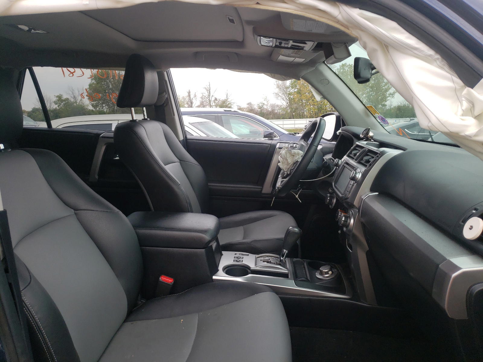 Photo 5 from auction – 2014 TOYOTA 4RUNNER SR with VIN JTEBU5JR6E5194174