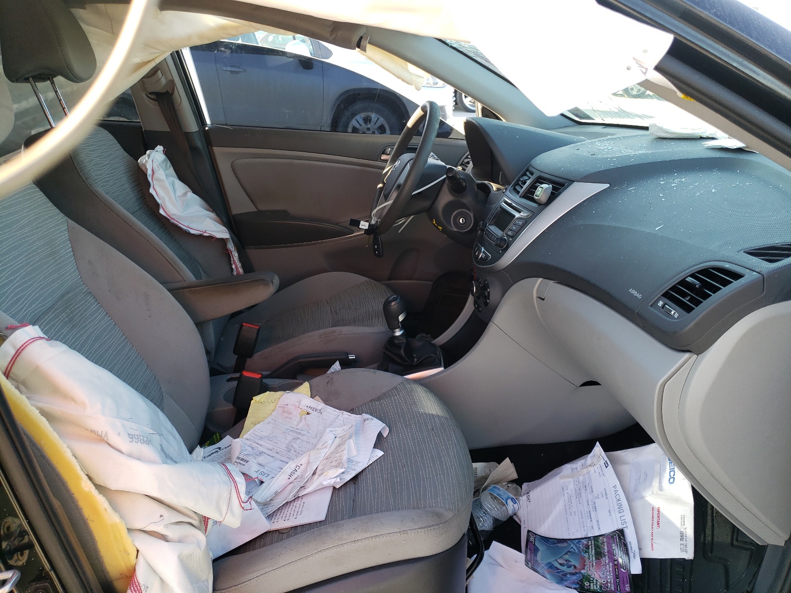 Photo 5 from auction – 2017 HYUNDAI ACCENT SE with VIN KMHCT4AE4HU374648