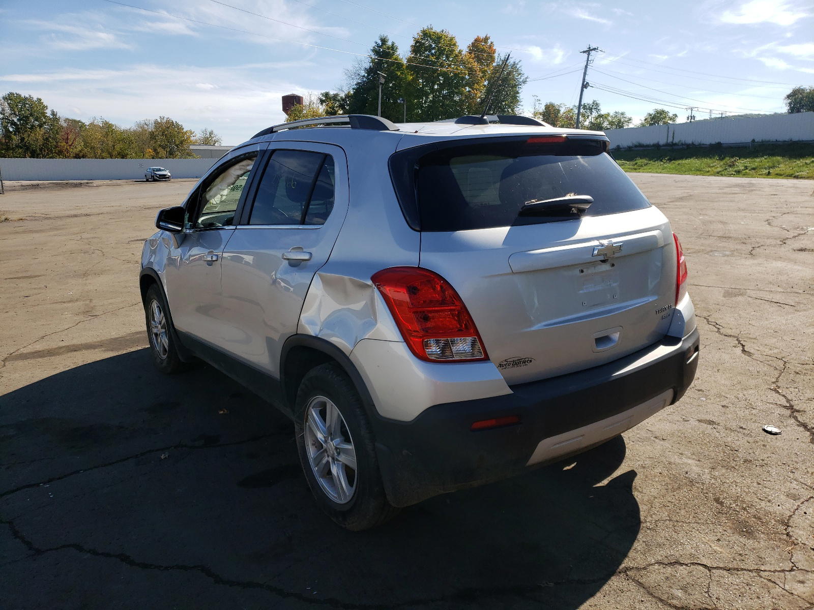 Photo 3 from auction – 2016 CHEVROLET TRAX 1LT with VIN KL7CJPSB2GB584723