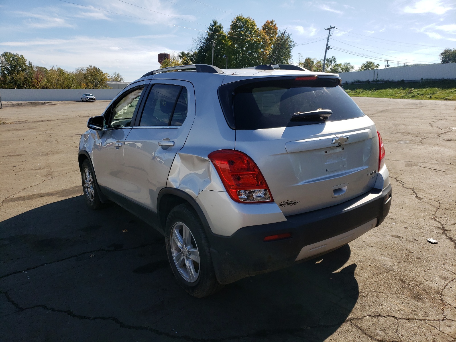 Zdjęcie 3 z aukcji – 2016 CHEVROLET TRAX 1LT z VIN KL7CJPSB2GB584723