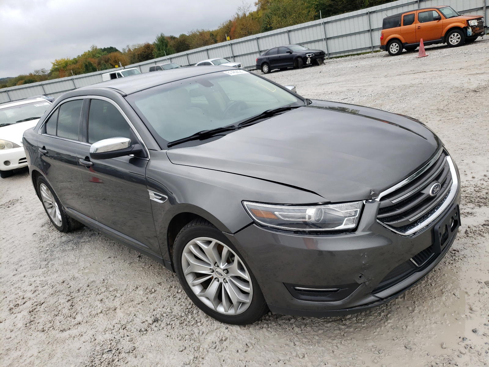 FORD TAURUS LIM 2016 with VIN 1FAHP2F8XGG114246 - Photo from auction