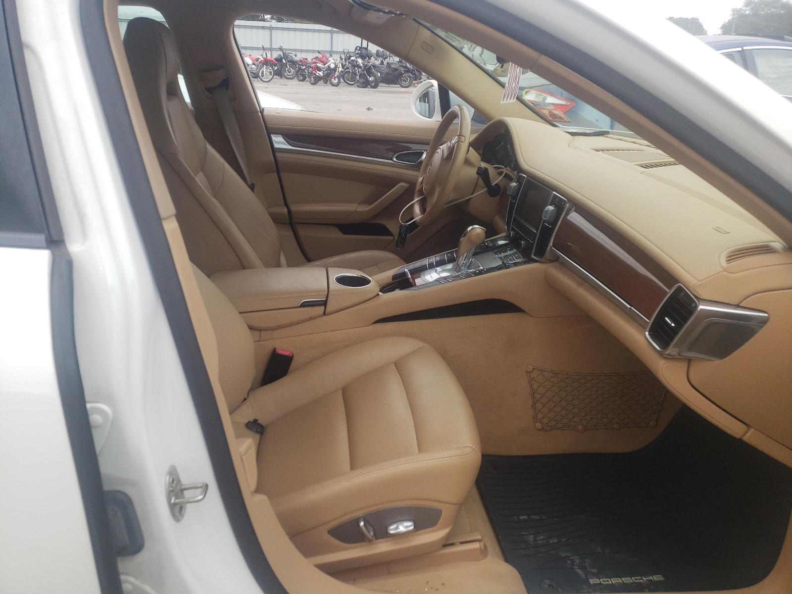 Photo 5 from auction – 2011 PORSCHE PANAMERA 2 with VIN WP0AA2A70BL012482