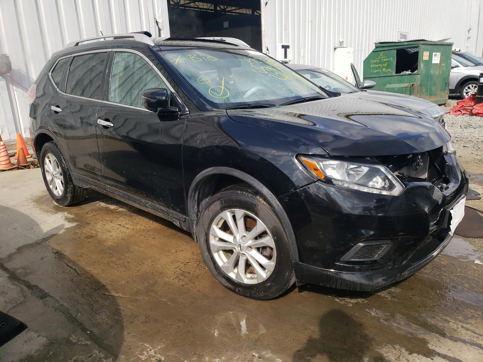 NISSAN ROGUE S 2016 with VIN KNMAT2MV7GP607477 - Photo from auction