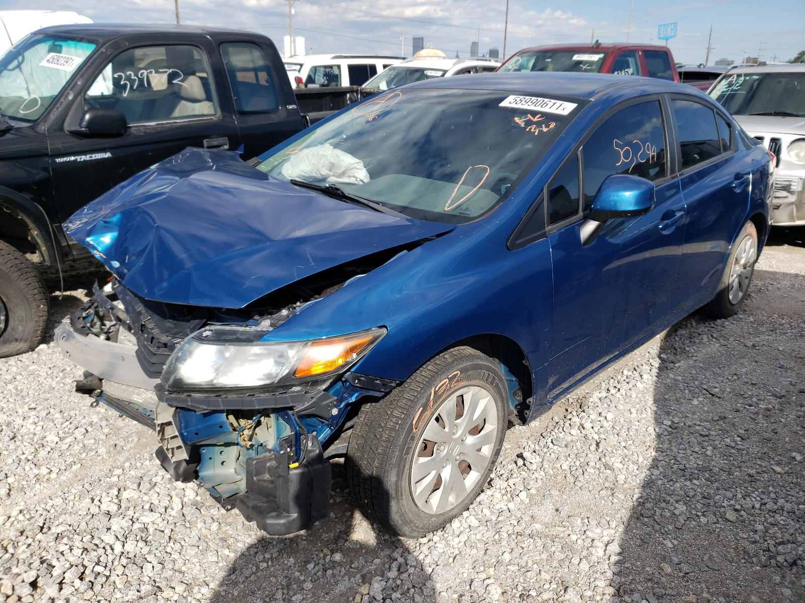 Photo 2 from auction – 2012 HONDA CIVIC LX with VIN 2HGFB2F56CH558763