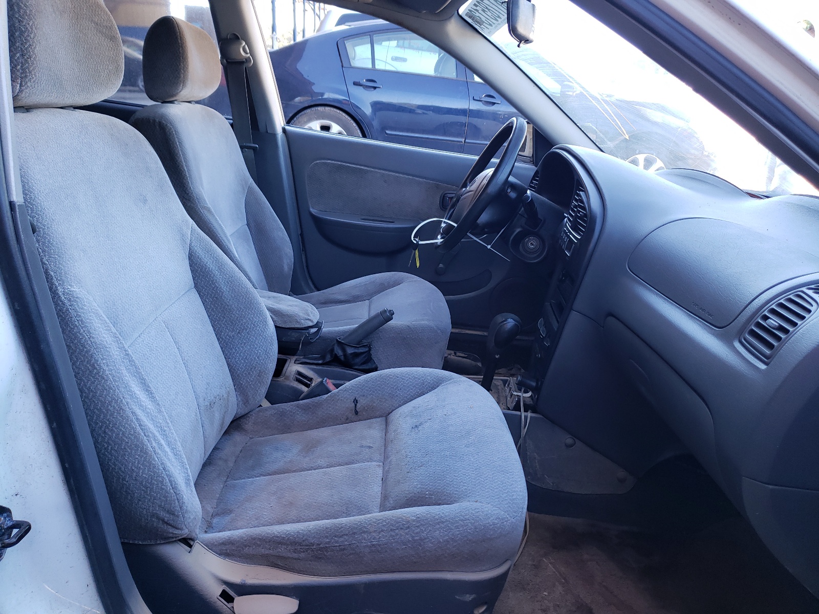 Photo 5 from auction – 2002 KIA SPECTRA BA with VIN KNAFB121325129918