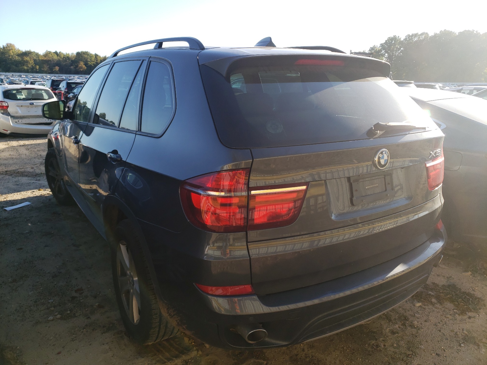 Photo 3 from auction – 2011 BMW X5 XDRIVE3 with VIN 5UXZW0C56BL658726