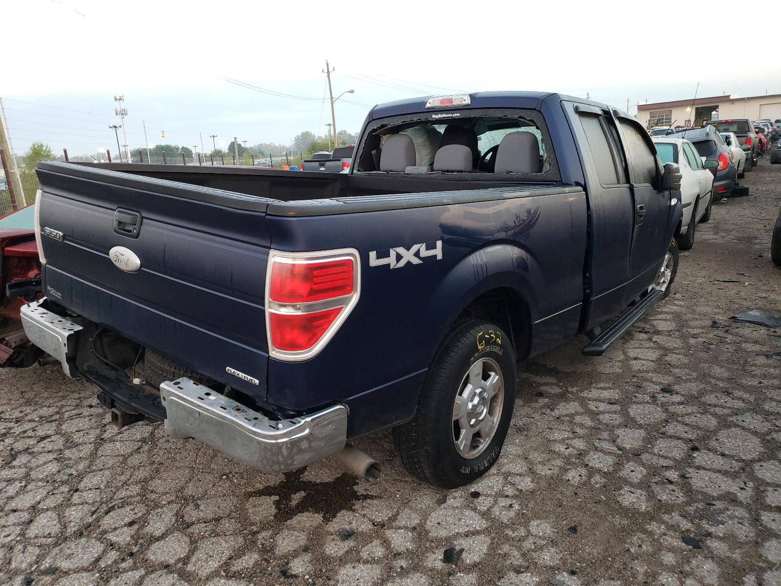 Photo 4 from auction – 2012 FORD F150 SUPER with VIN 1FTFX1EF1CFA19246