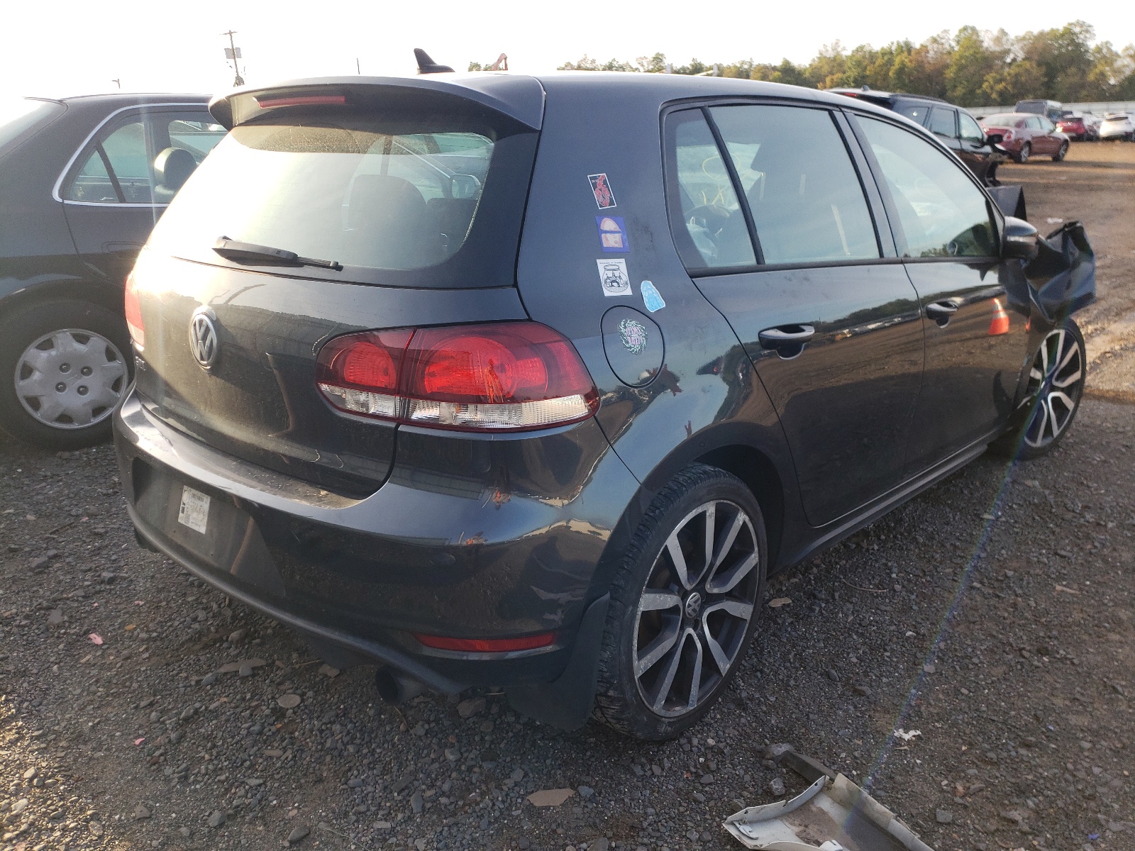 Photo 4 from auction – 2014 VOLKSWAGEN GTI with VIN WVWHD7AJ9EW007380