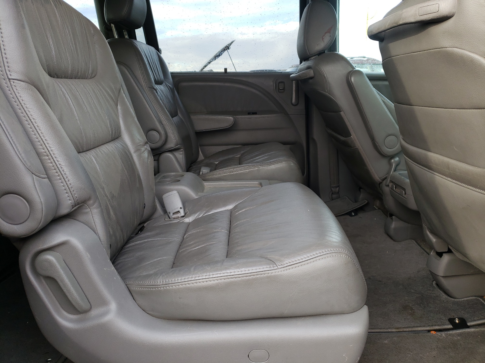 Photo 6 from auction – 2010 HONDA ODYSSEY TO with VIN 5FNRL3H92AB092203