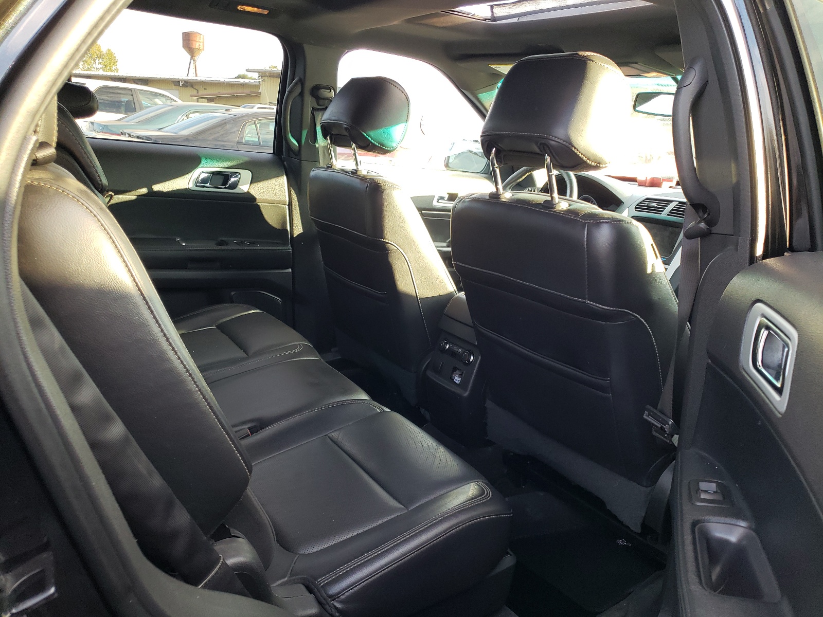 Photo 6 from auction – 2015 FORD EXPLORER S with VIN 1FM5K8GT0FGC55757