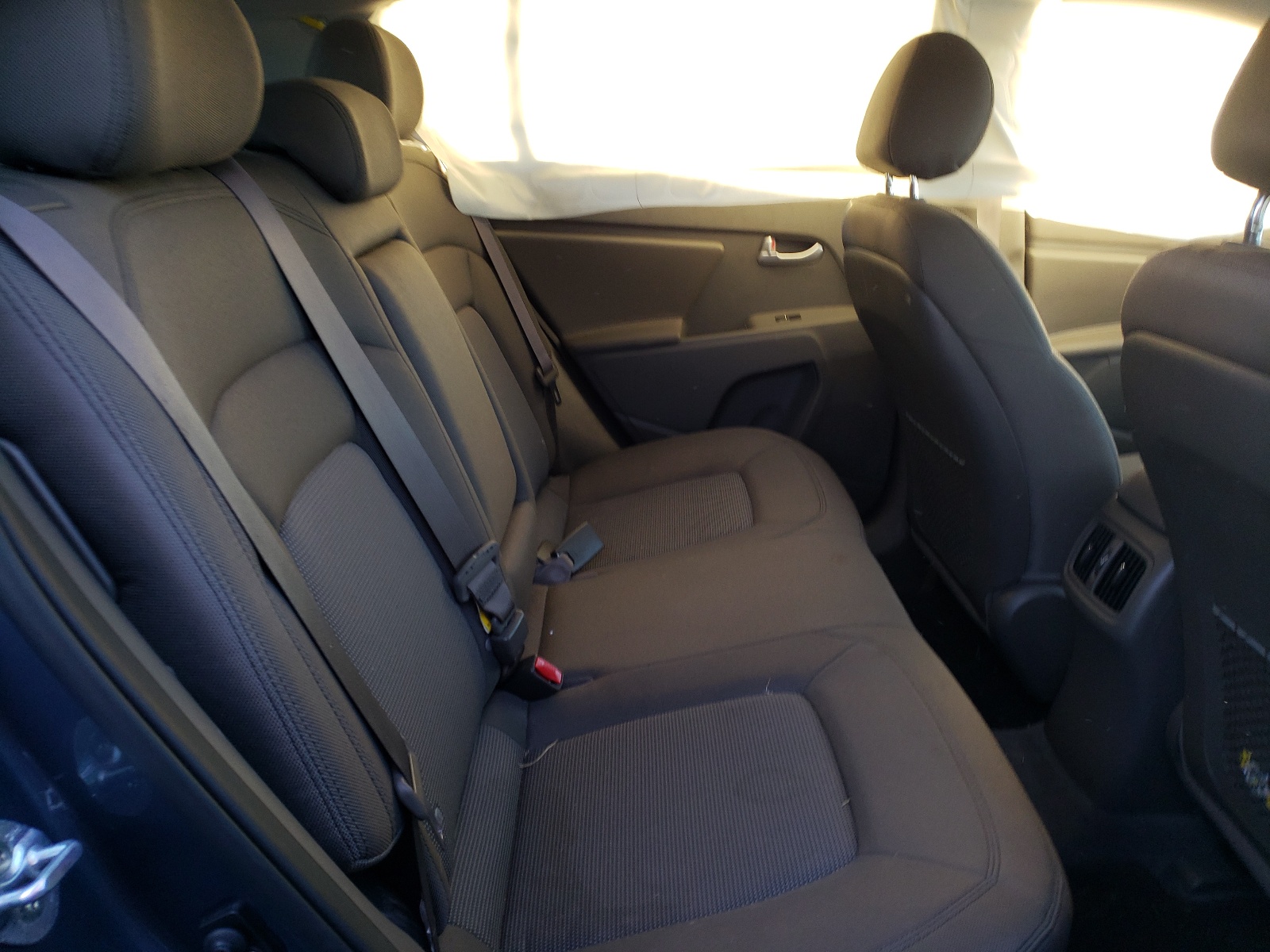 Photo 6 from auction – 2016 KIA SPORTAGE L with VIN KNDPBCAC4G7870077