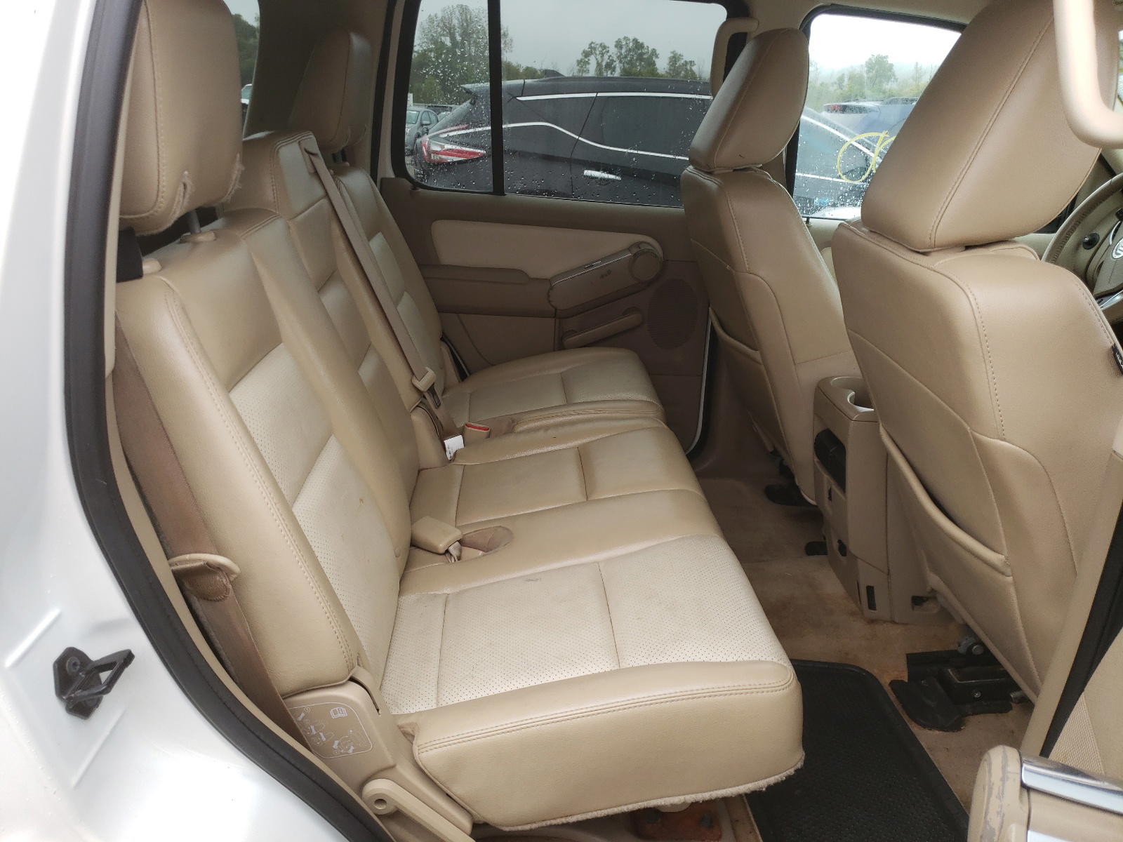 Photo 6 from auction – 2009 MERCURY MOUNTAINEE with VIN 4M2EU48E09UJ02240