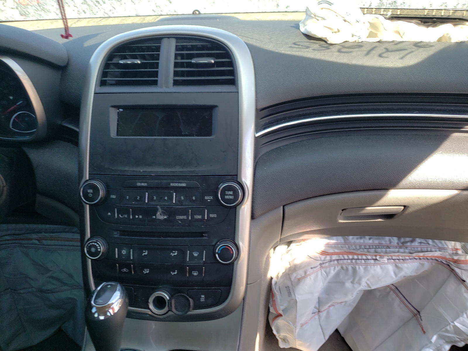 Photo 9 from auction – 2014 CHEVROLET MALIBU LS with VIN 1G11A5SL7EF222473