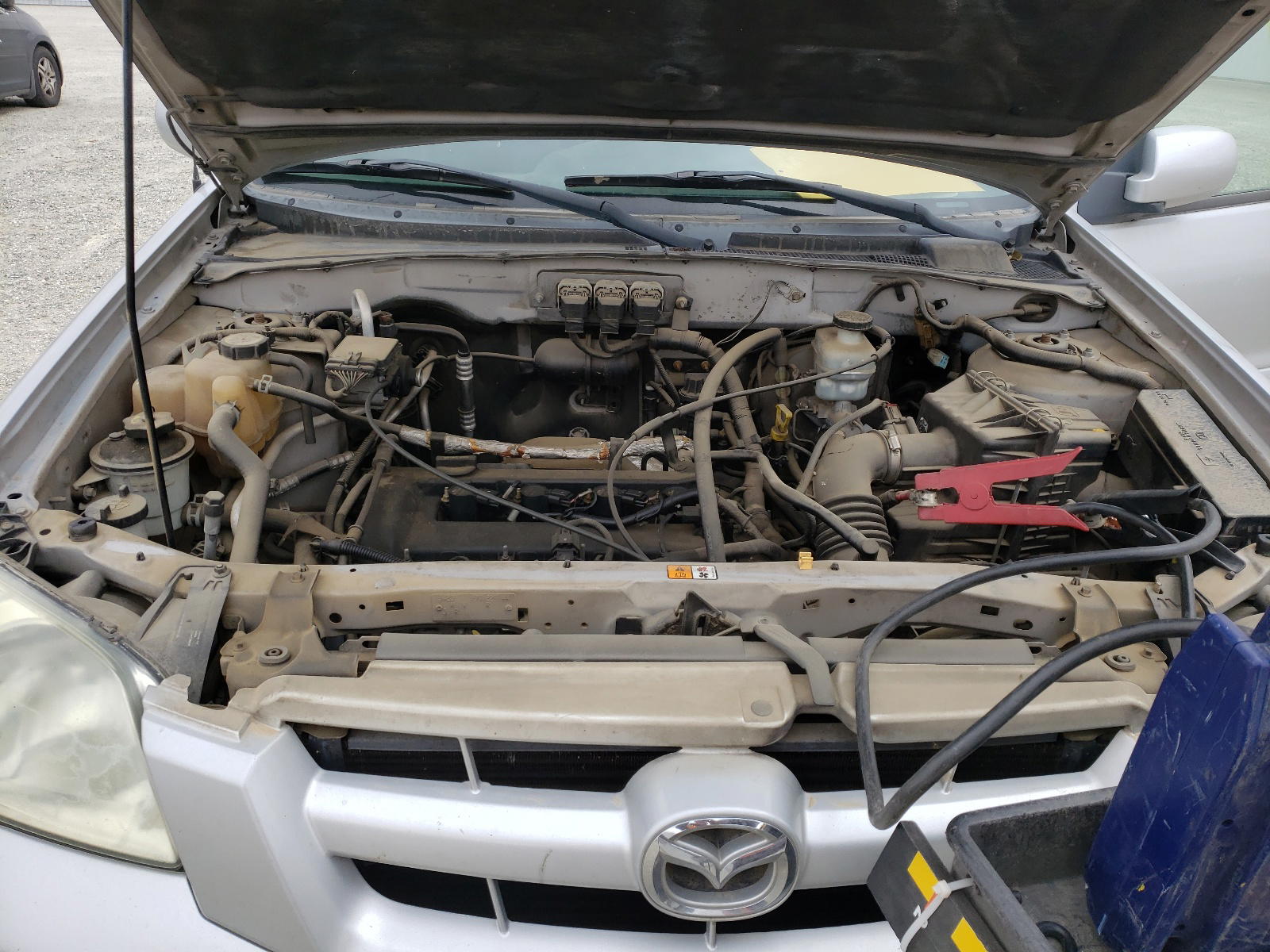 Photo 7 from auction – 2005 MAZDA TRIBUTE I with VIN 4F2YZ02Z65KM33788
