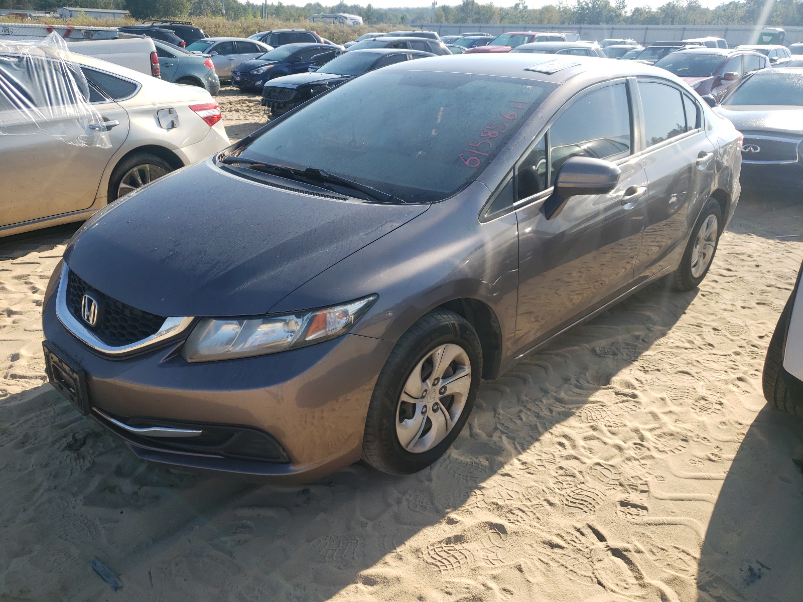 Photo 2 from auction – 2014 HONDA CIVIC LX with VIN 19XFB2F51EE256407