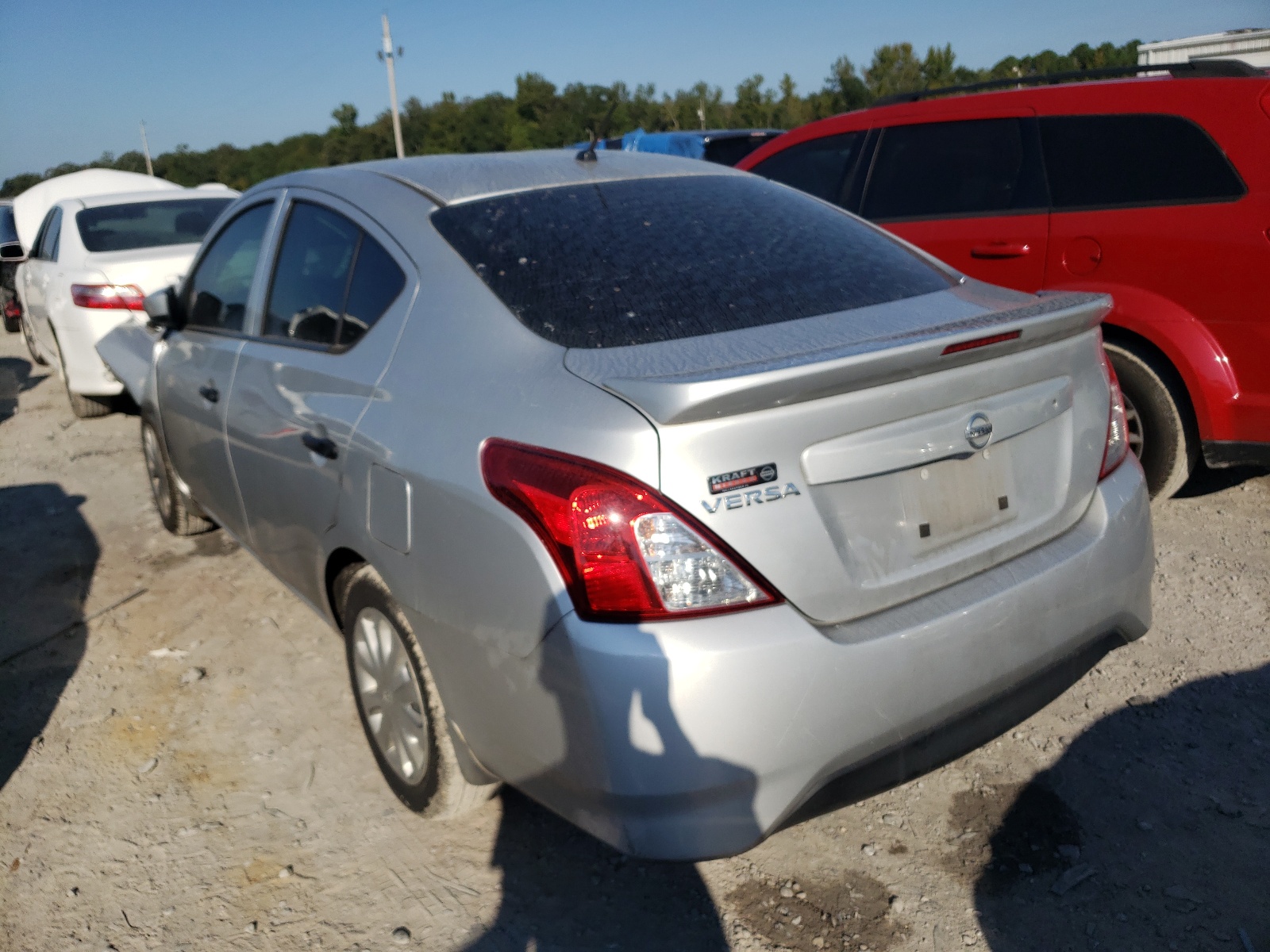 Photo 3 from auction – 2018 NISSAN VERSA S with VIN 3N1CN7AP6JL835367