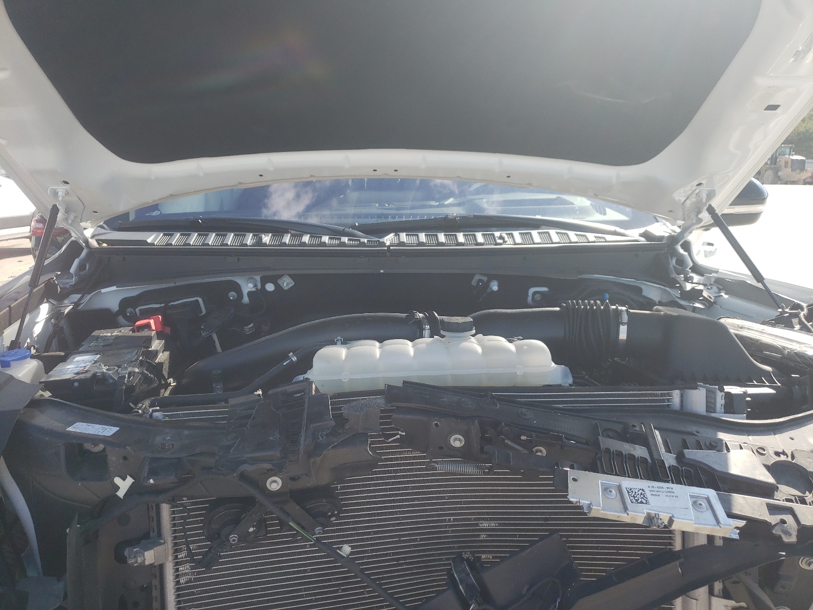 Photo 7 from auction – 2020 LINCOLN NAVIGATOR with VIN 5LMJJ2LT2LEL17958
