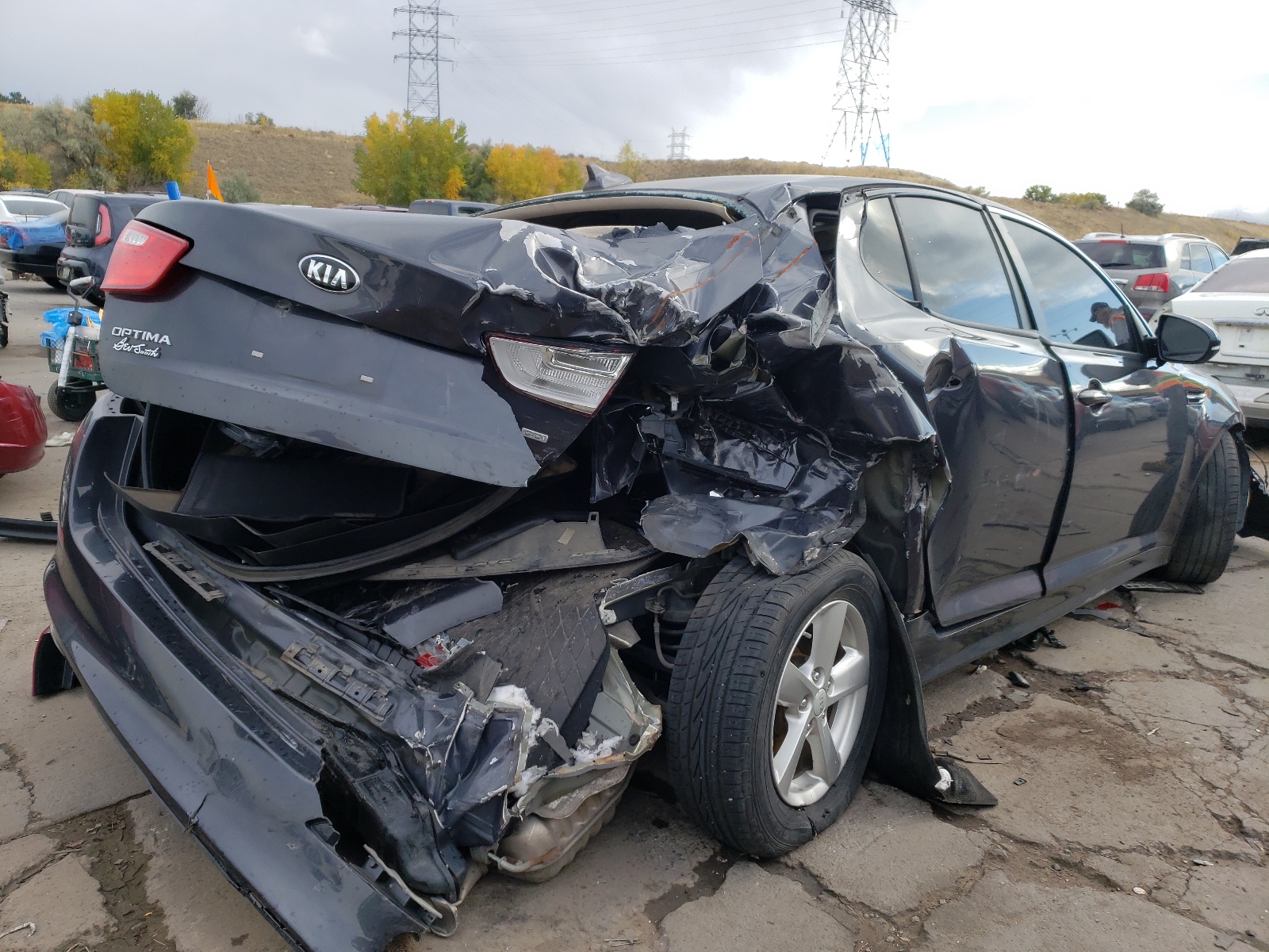 Photo 4 from auction – 2015 KIA OPTIMA LX with VIN 5XXGM4A71FG468428