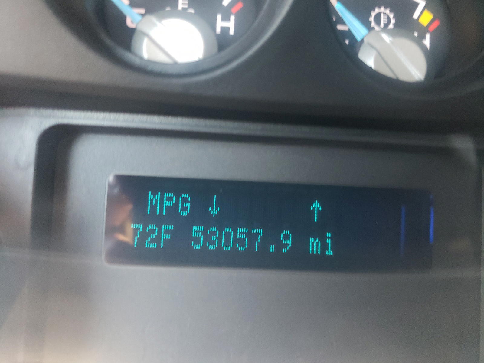 Photo 8 from auction – 2015 FORD F250 SUPER with VIN 1FTBF2A69FEA44435