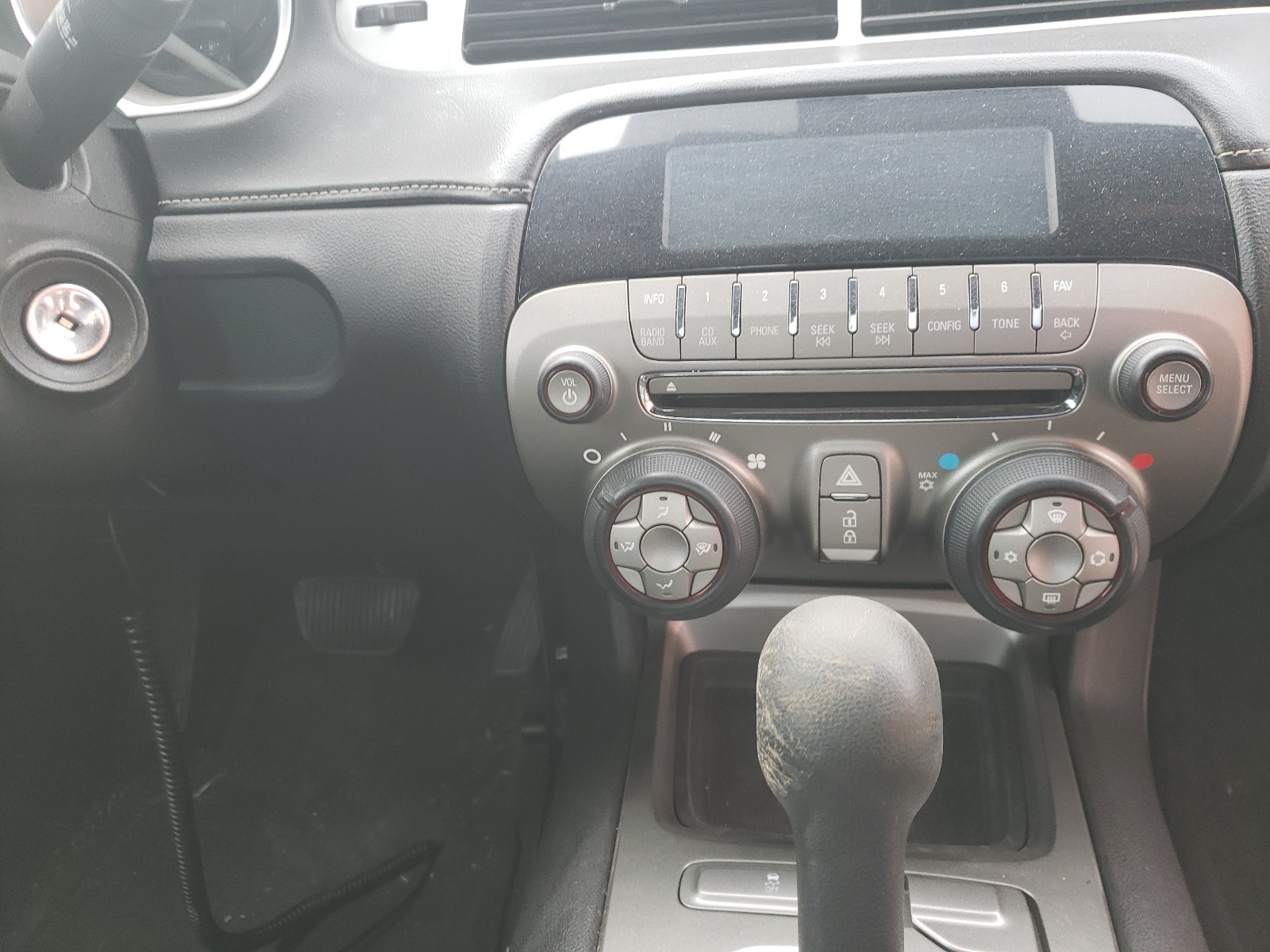 Photo 9 from auction – 2015 CHEVROLET CAMARO LS with VIN 2G1FB1E36F9157391