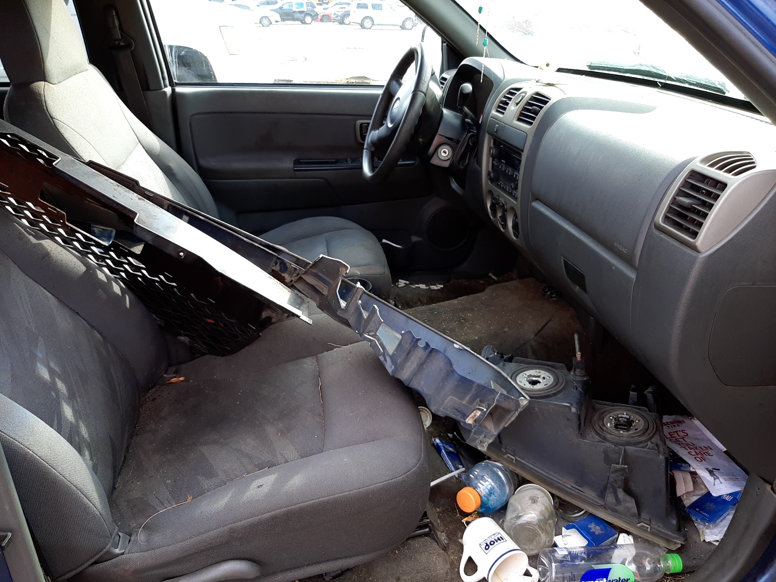 Photo 5 from auction – 2005 CHEVROLET COLORADO with VIN 1GCCS136358223302