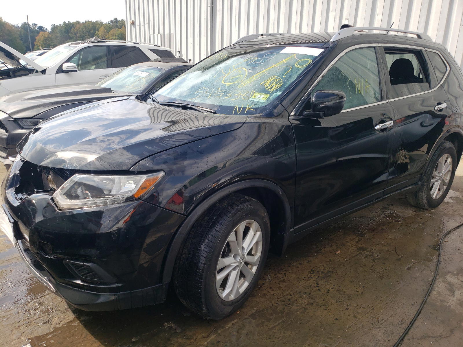Photo 2 from auction – 2016 NISSAN ROGUE S with VIN KNMAT2MV7GP607477