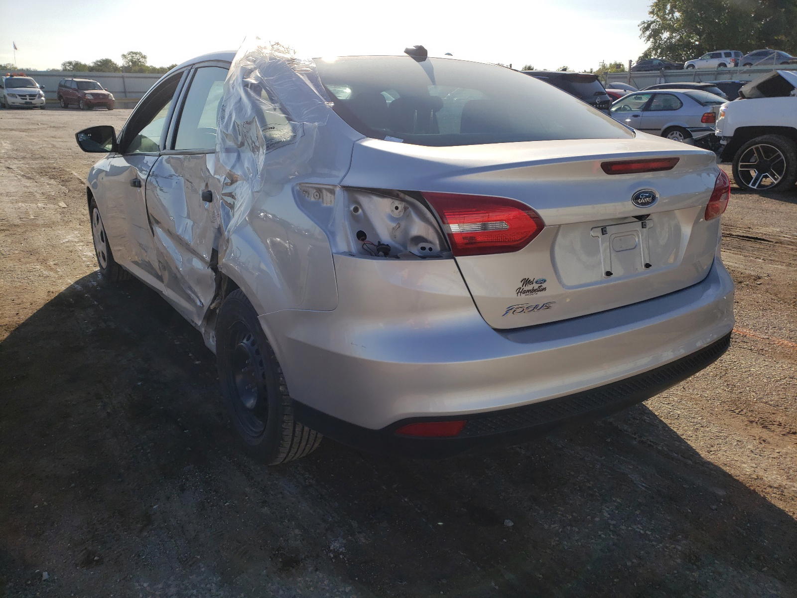 Photo 3 from auction – 2017 FORD FOCUS S with VIN 1FADP3E24HL214448