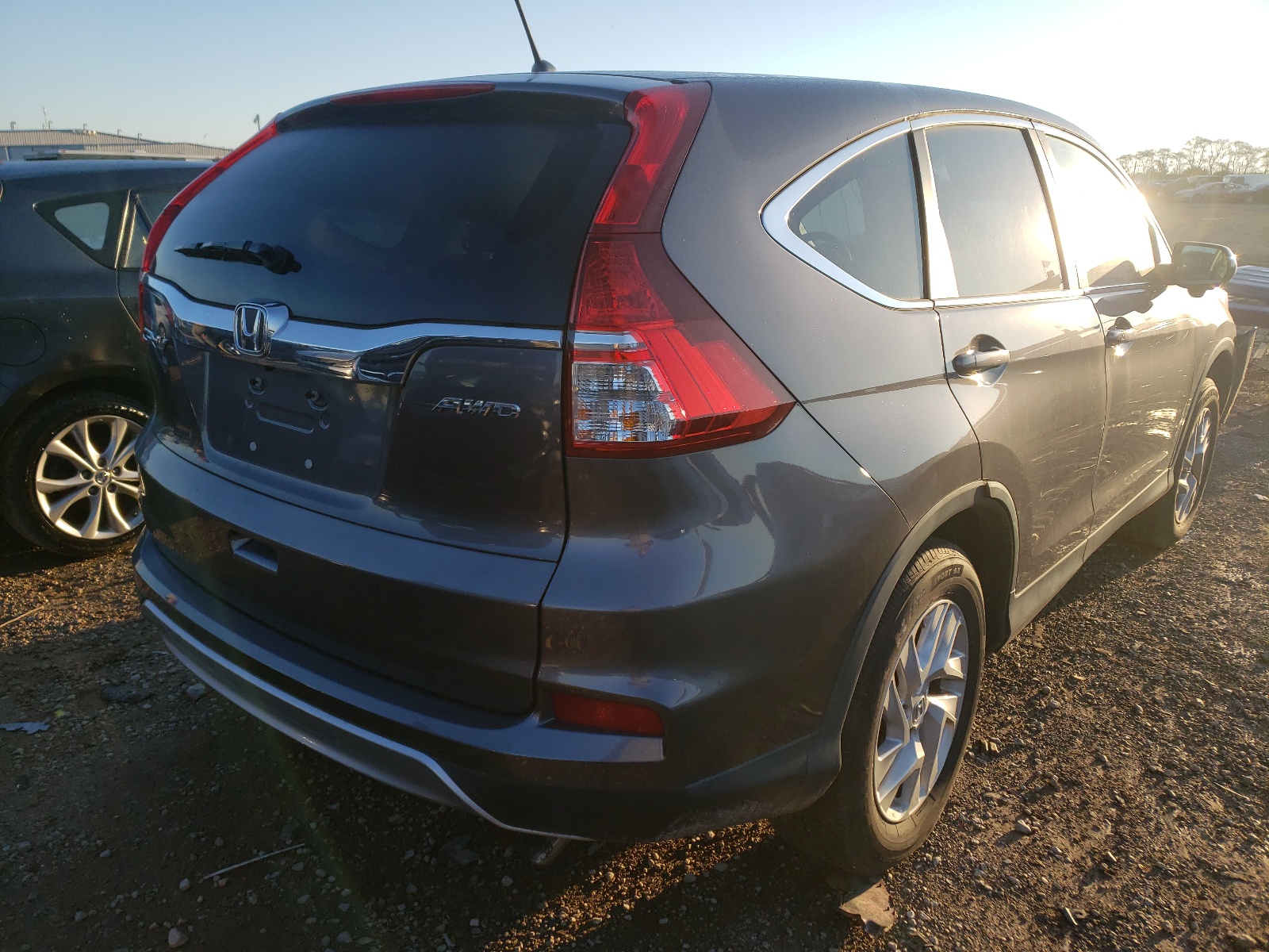Zdjęcie 4 z aukcji – 2016 HONDA CR-V EX z VIN 2HKRM4H52GH714261