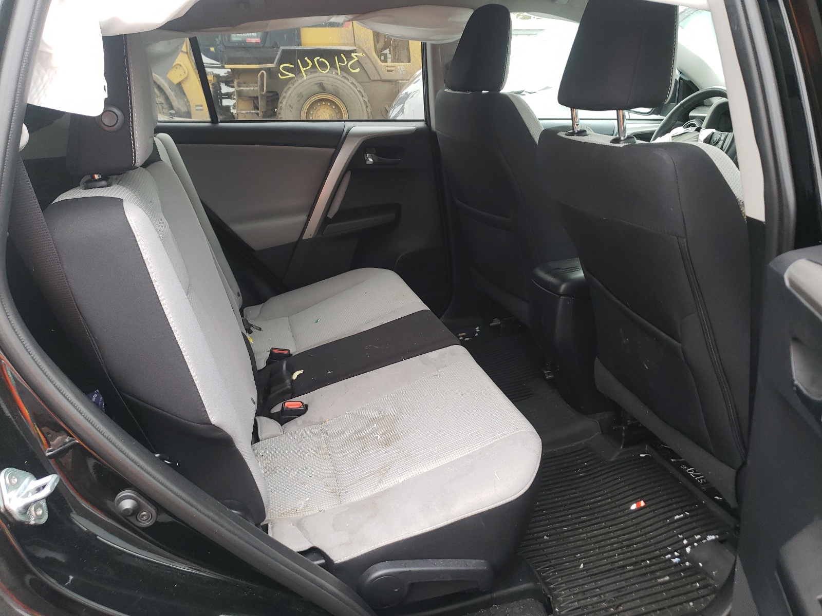 Photo 6 from auction – 2018 TOYOTA RAV4 ADVEN with VIN 2T3RFREV5JW752935
