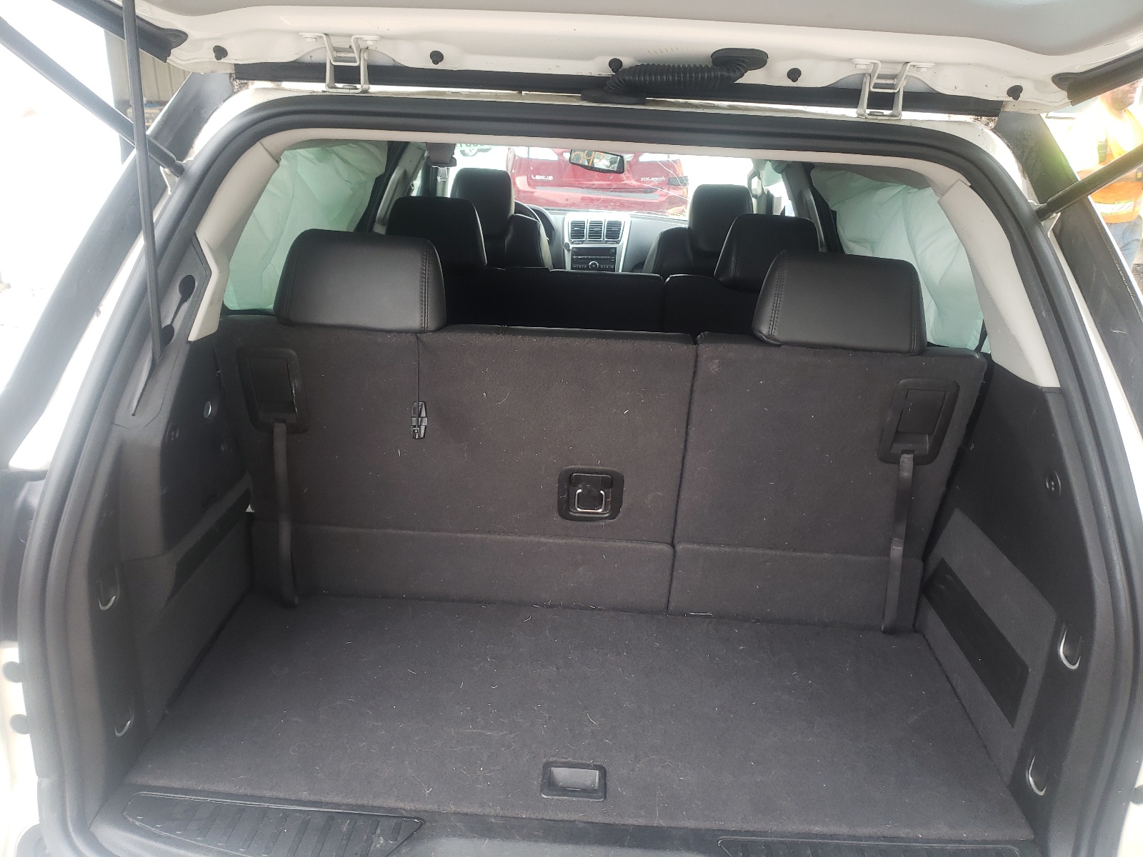 Photo 18 from auction – 2010 GMC ACADIA SLT with VIN 1GKLVMED9AJ213014