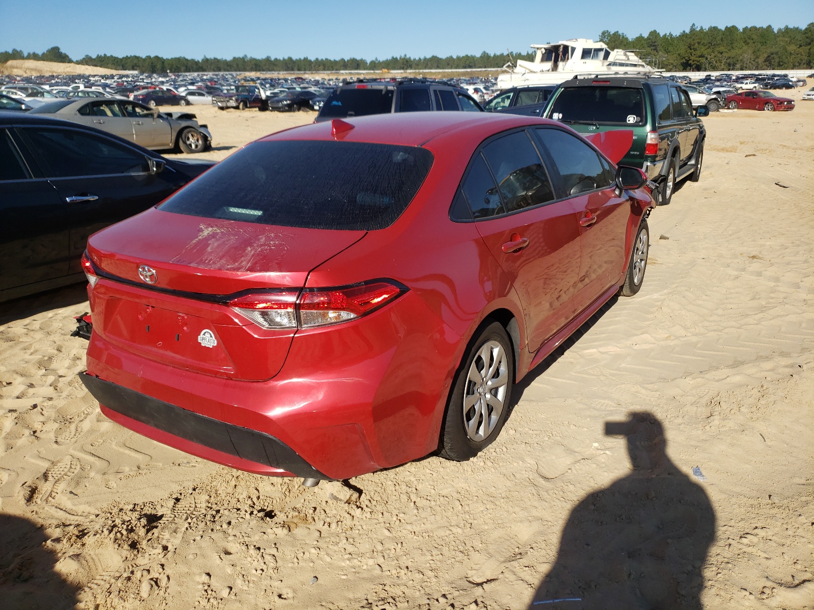 Photo 4 from auction – 2021 TOYOTA COROLLA LE with VIN 5YFEPMAE0MP168901