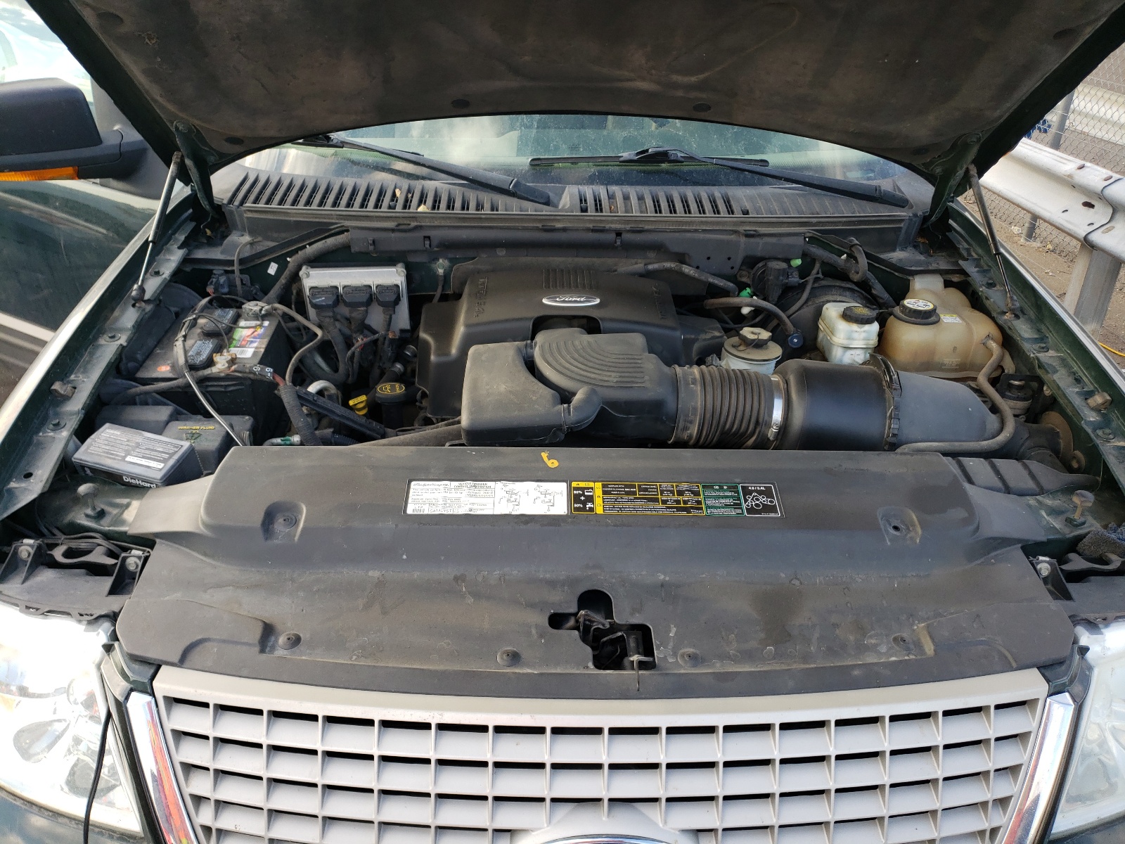 Photo 7 from auction – 2004 FORD EXPEDITION with VIN 1FMFU18L44LB75578
