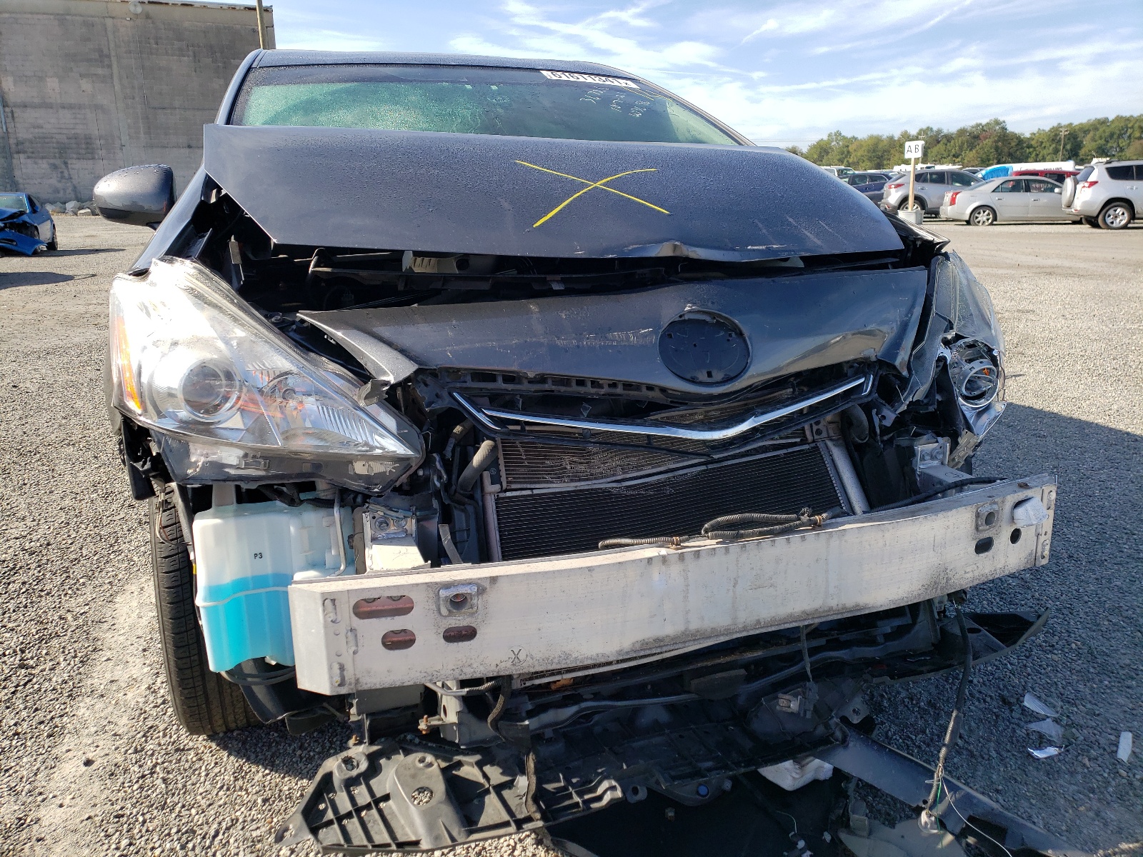 Photo 9 from auction – 2012 TOYOTA PRIUS V with VIN JTDZN3EU5C3059974