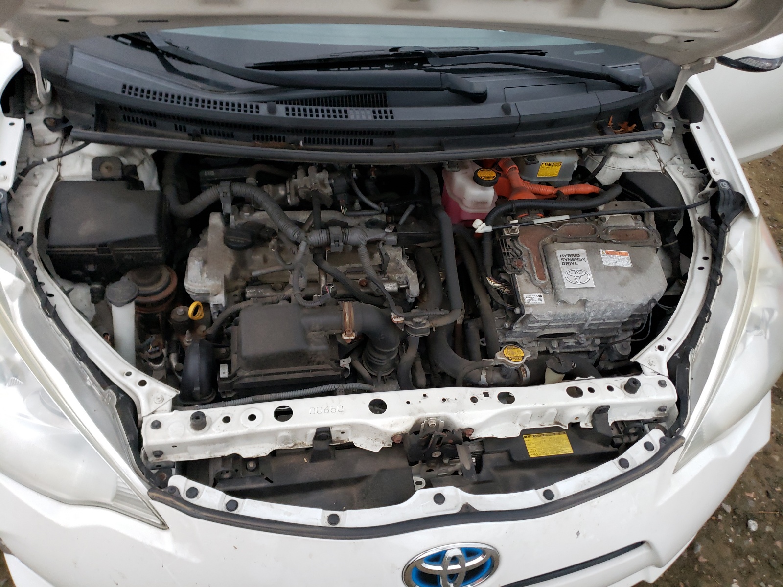 Photo 7 from auction – 2014 TOYOTA PRIUS C with VIN JTDKDTB38E1074466