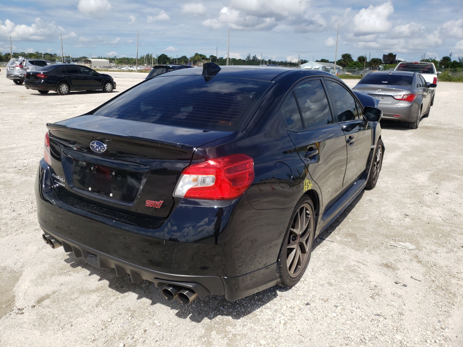 Photo 4 from auction – 2017 SUBARU WRX STI LI with VIN JF1VA2Z61H9835608