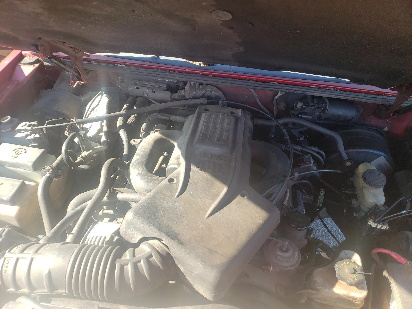 Photo 7 from auction – 2000 FORD EXPLORER X with VIN 1FMZU73E8YUB63801