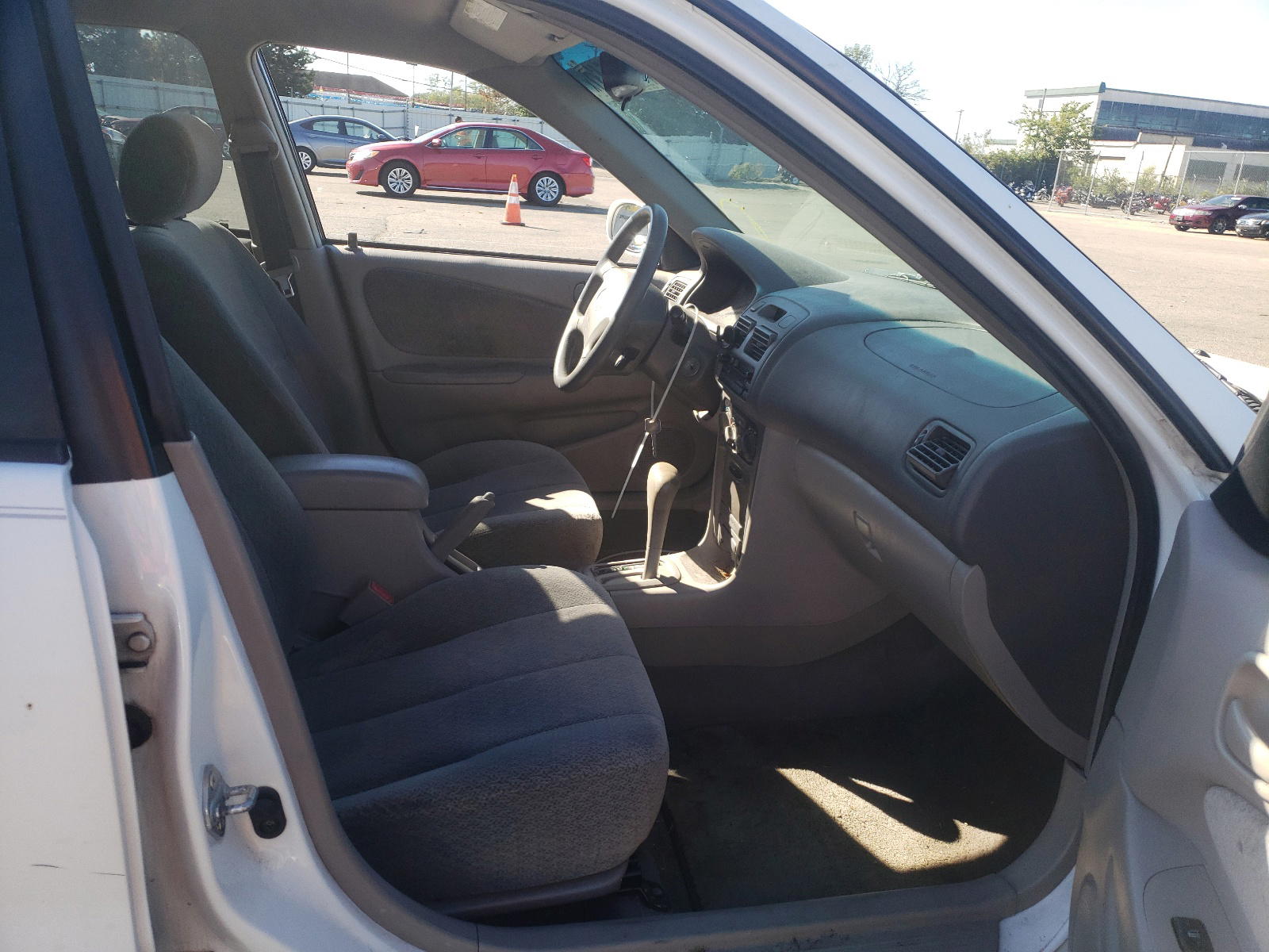 Photo 5 from auction – 2001 TOYOTA COROLLA CE with VIN 1NXBR12E91Z515906