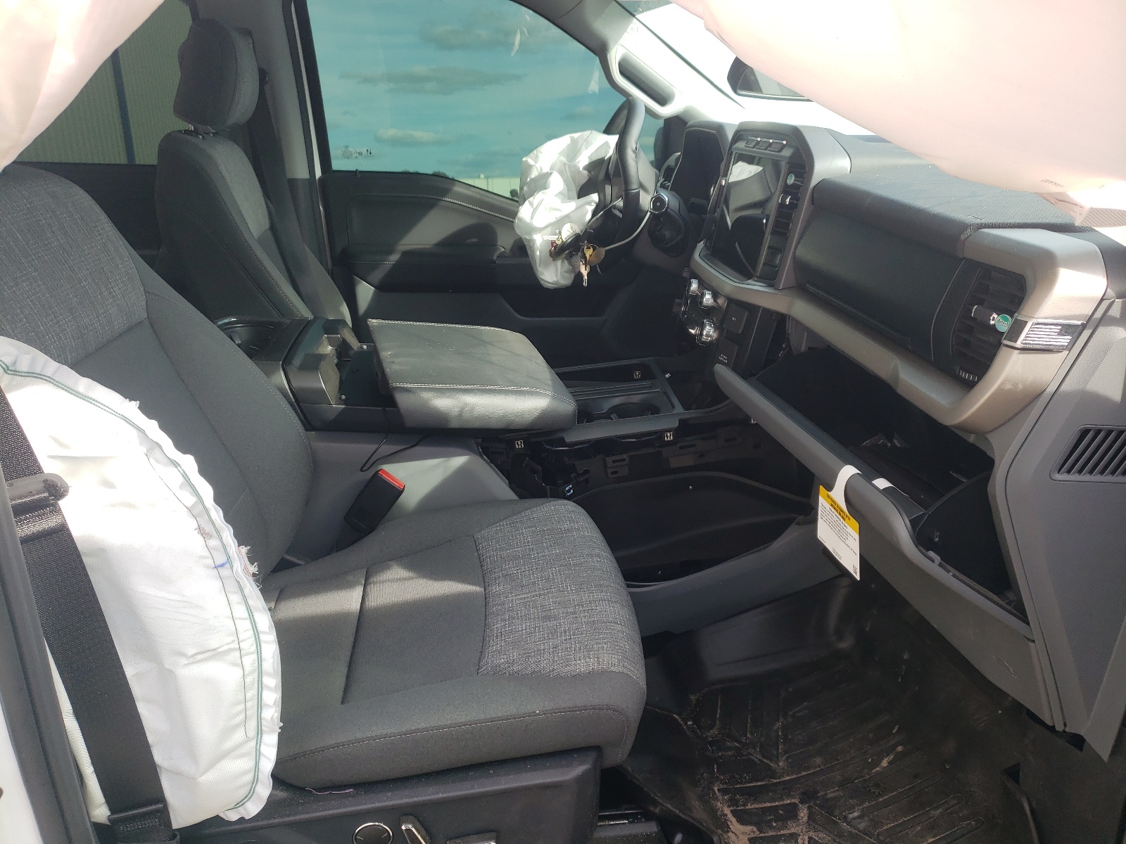 Photo 5 from auction – 2021 FORD F150 SUPER with VIN 1FTFW1E50MFB02128
