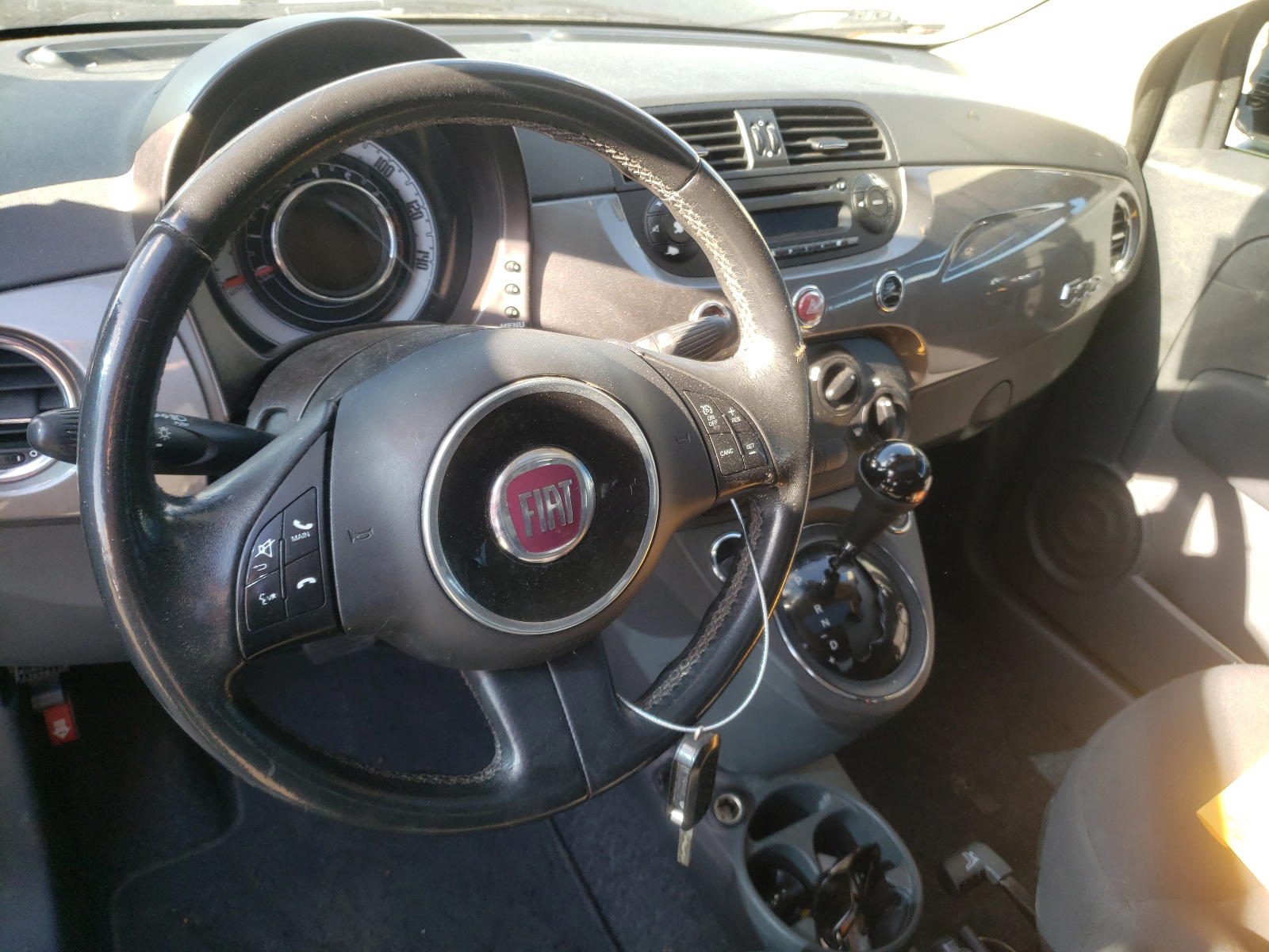 Photo 10 from auction – 2012 FIAT 500 POP with VIN 3C3CFFAR6CT200422