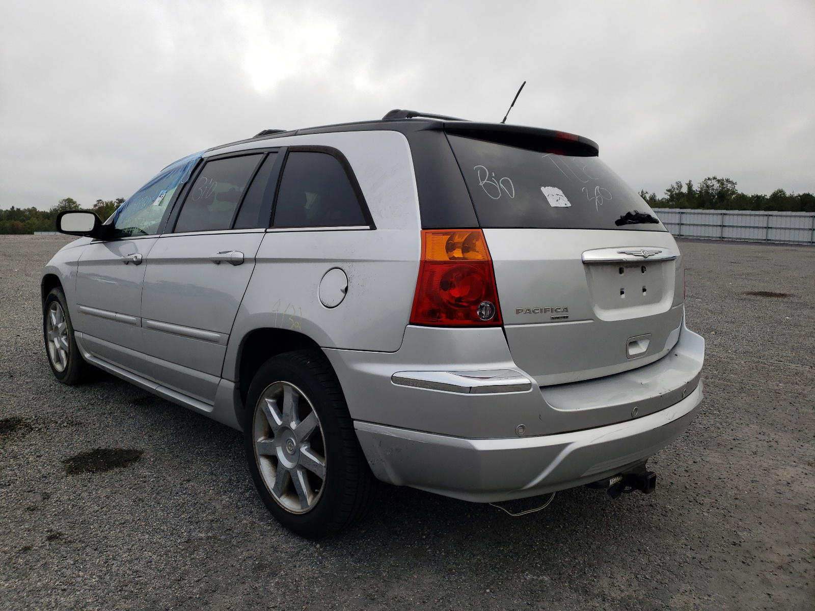 Photo 3 from auction – 2008 CHRYSLER PACIFICA L with VIN 2A8GM78X18R109395