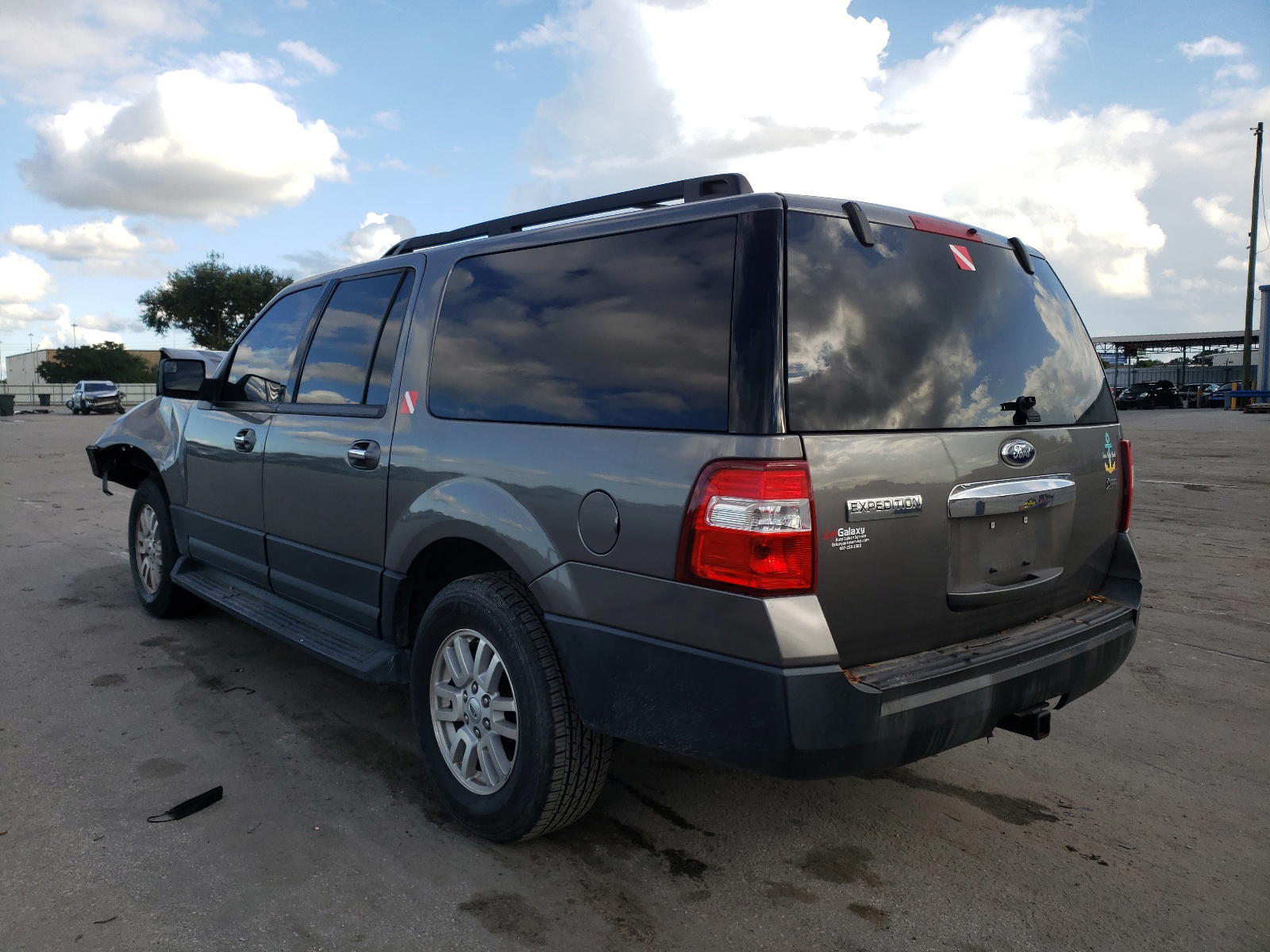Photo 3 from auction – 2012 FORD EXPEDITION with VIN 1FMJK1G54CEF65067