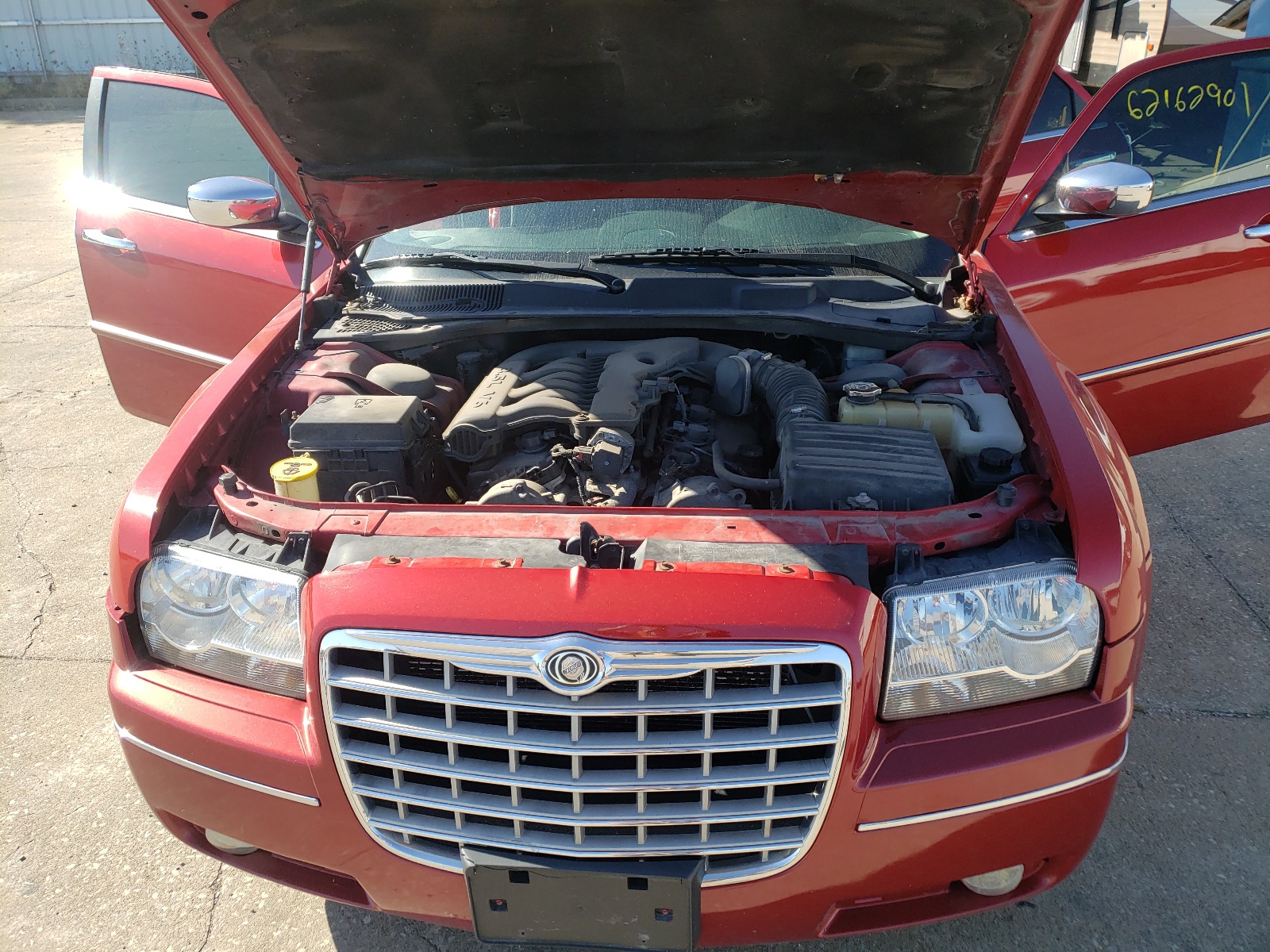 Photo 7 from auction – 2010 CHRYSLER 300 TOURIN with VIN 2C3CA5CV5AH326778