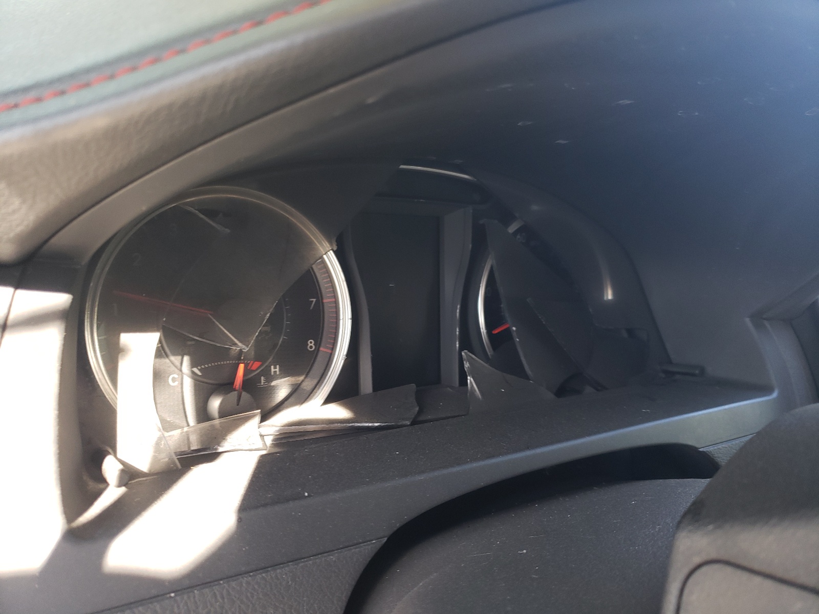 Photo 8 from auction – 2015 TOYOTA CAMRY LE with VIN 4T1BF1FK6FU073683