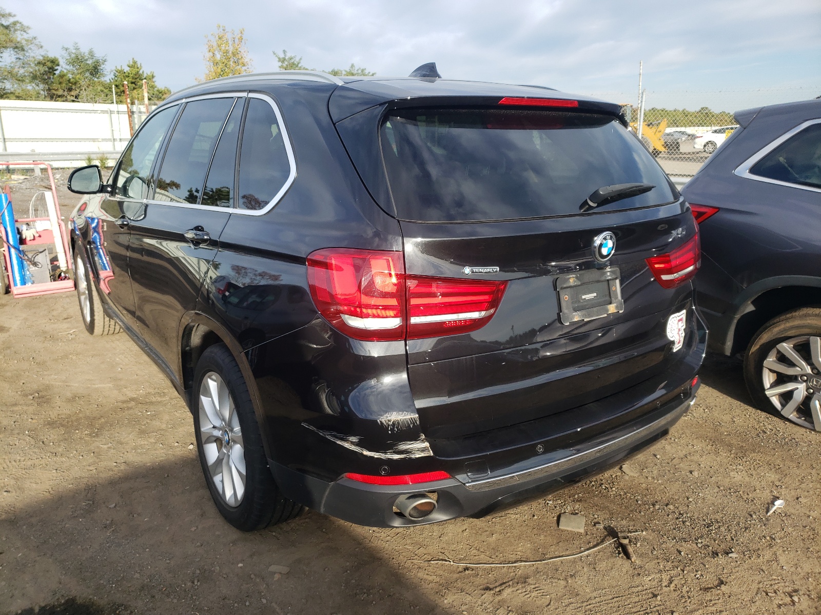 Photo 3 from auction – 2015 BMW X5 XDRIVE3 with VIN 5UXKR0C53F0P18168