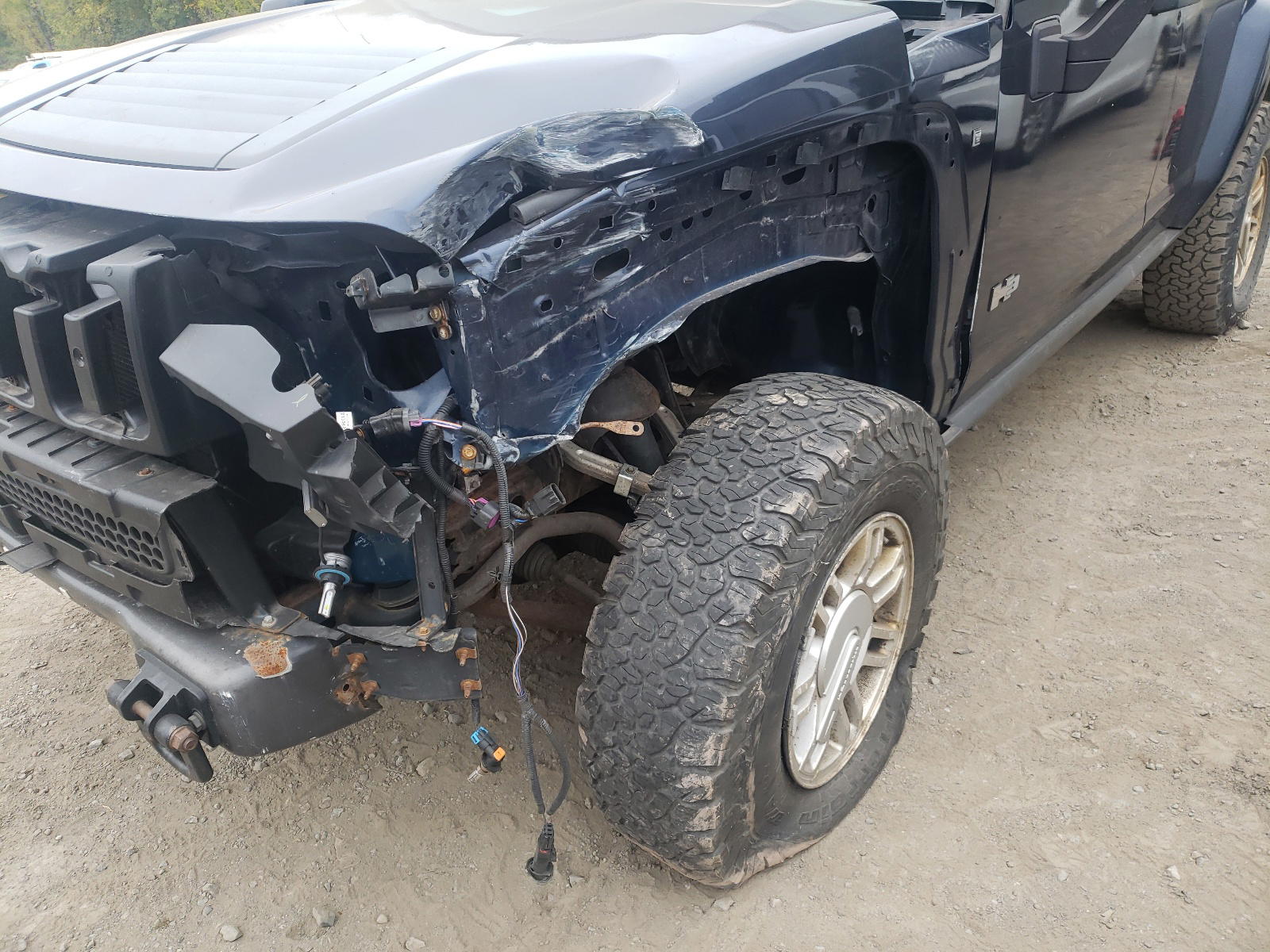 Photo 9 from auction – 2007 HUMMER H3 with VIN 5GTDN13E778130085