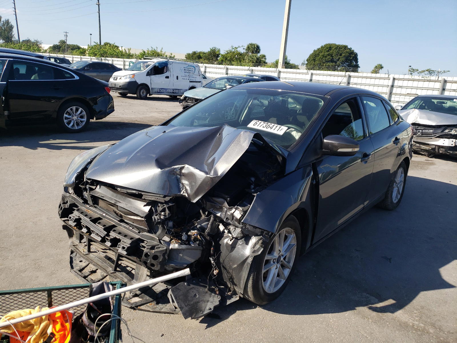 Photo 2 from auction – 2017 FORD FOCUS SE with VIN 1FADP3F2XHL227994