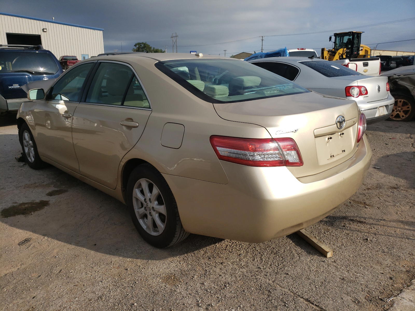 Photo 3 from auction – 2011 TOYOTA CAMRY BASE with VIN 4T1BF3EK8BU595366