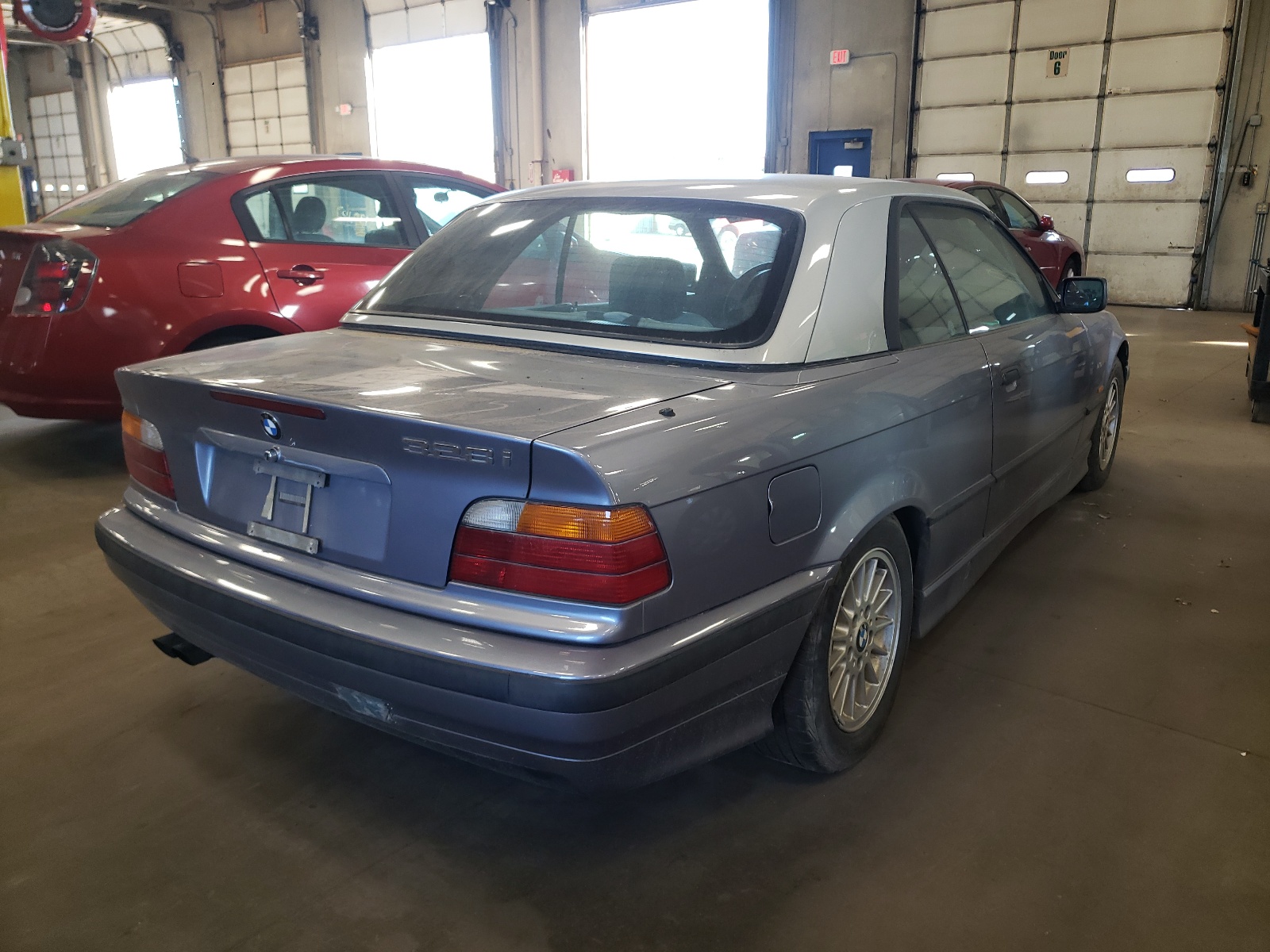 Photo 4 from auction – 1997 BMW 328 IC AUT with VIN WBABK8327VET97972