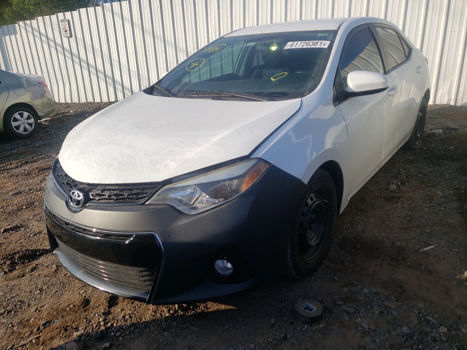 Photo 2 from auction – 2015 TOYOTA COROLLA L with VIN 5YFBURHE4FP235131